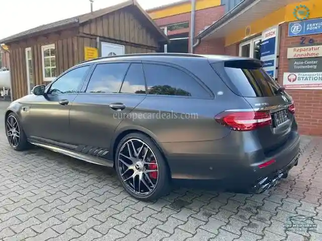 Mercedes-Benz E 63 AMG