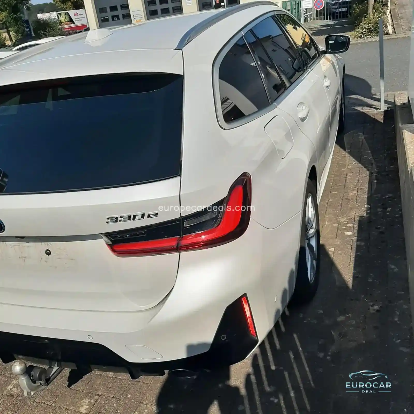 BMW 330