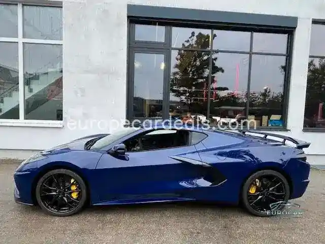 Corvette C8