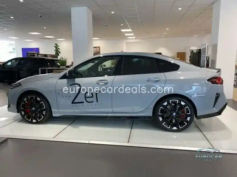 BMW M235