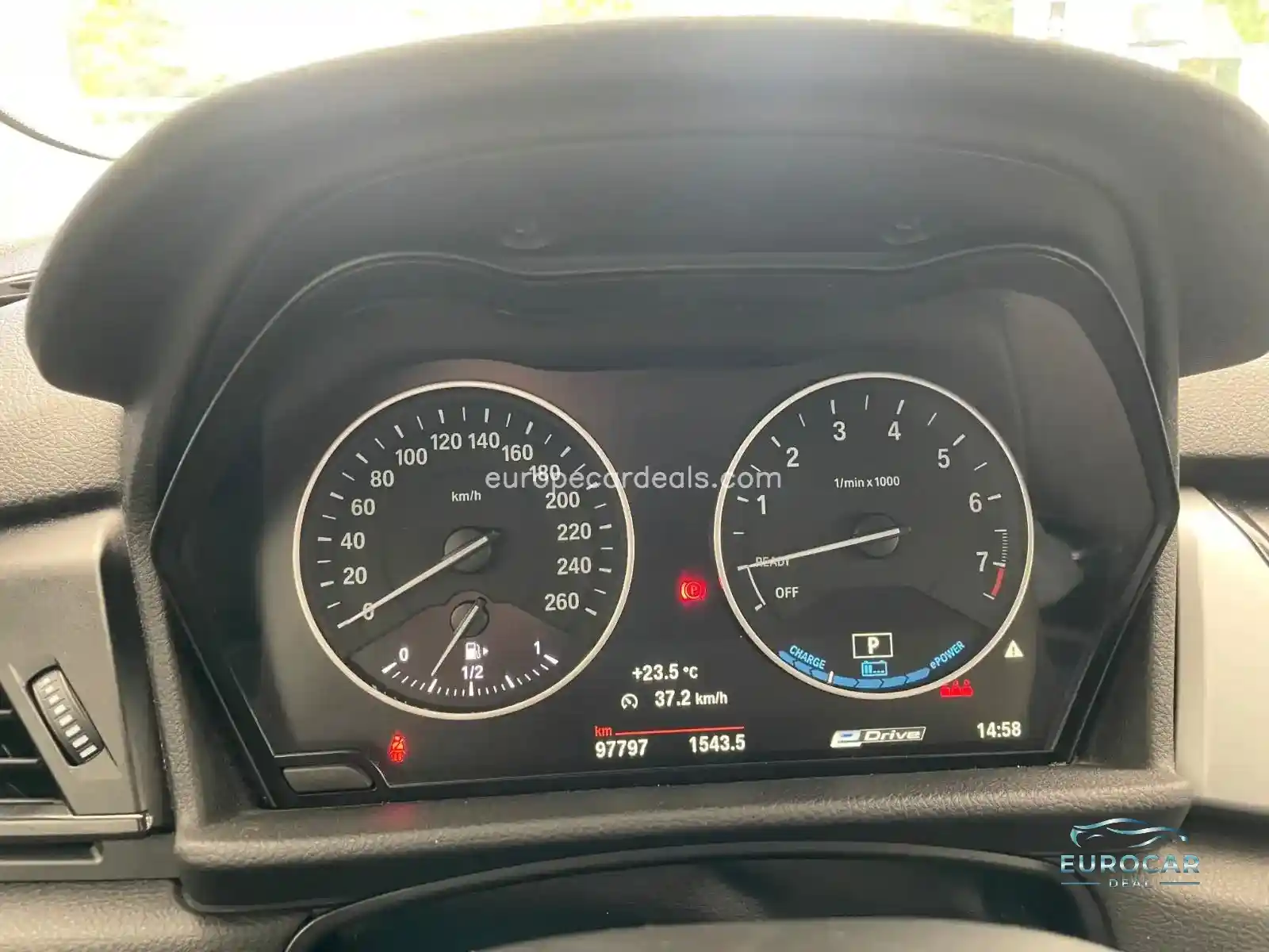 BMW 225
