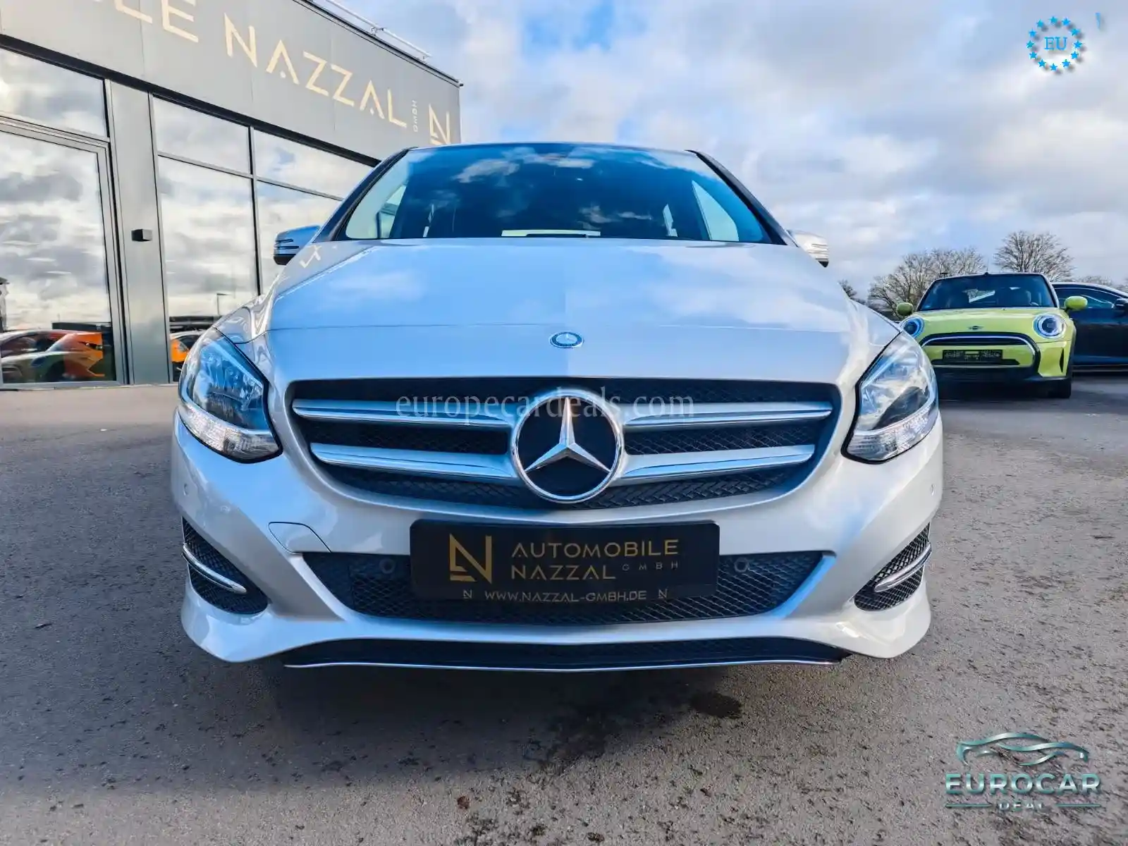 Mercedes-Benz B 180