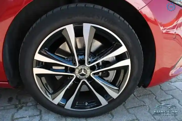 Mercedes-Benz A 250