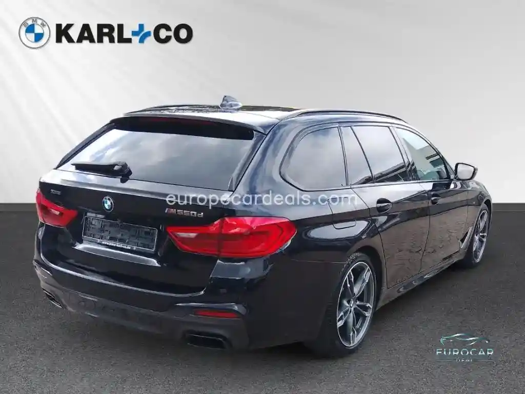 BMW M550