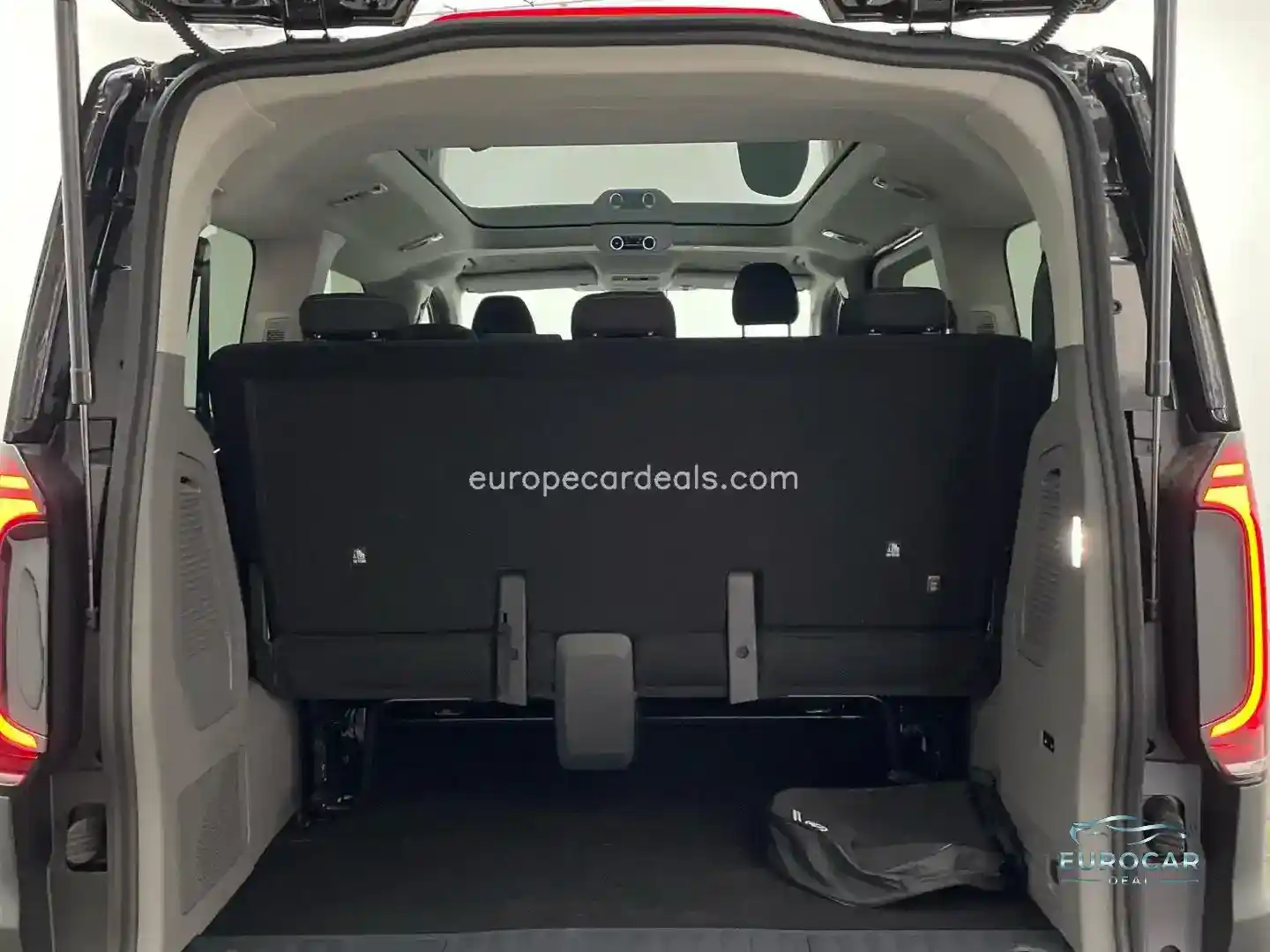 Volkswagen T7 Caravelle