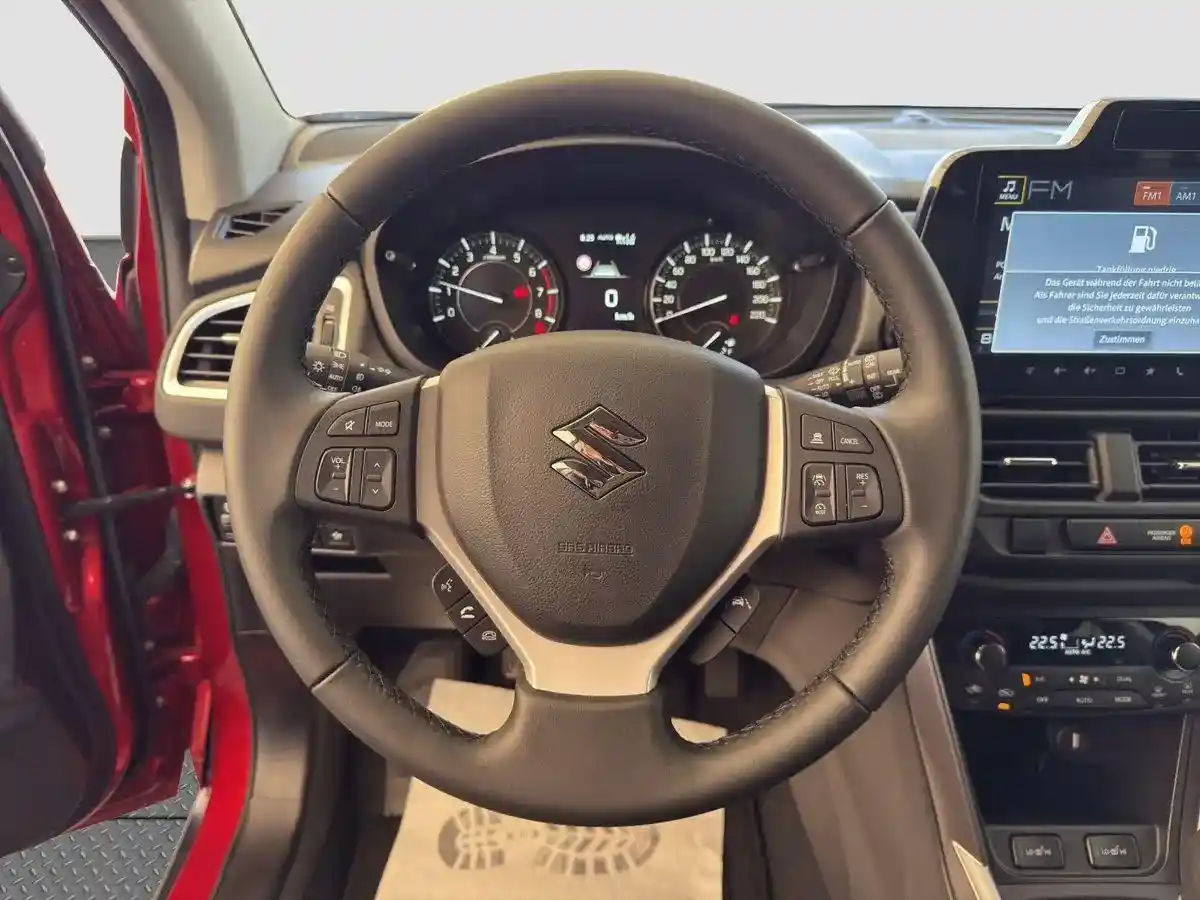 Suzuki (SX4) S-Cross
