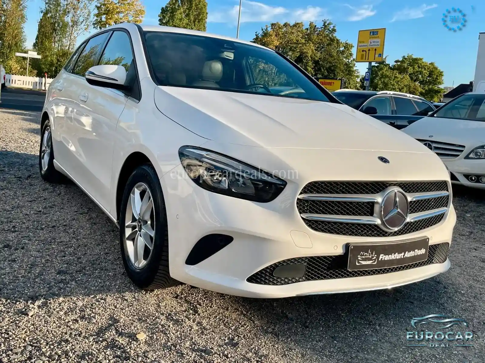 Mercedes-Benz B 180