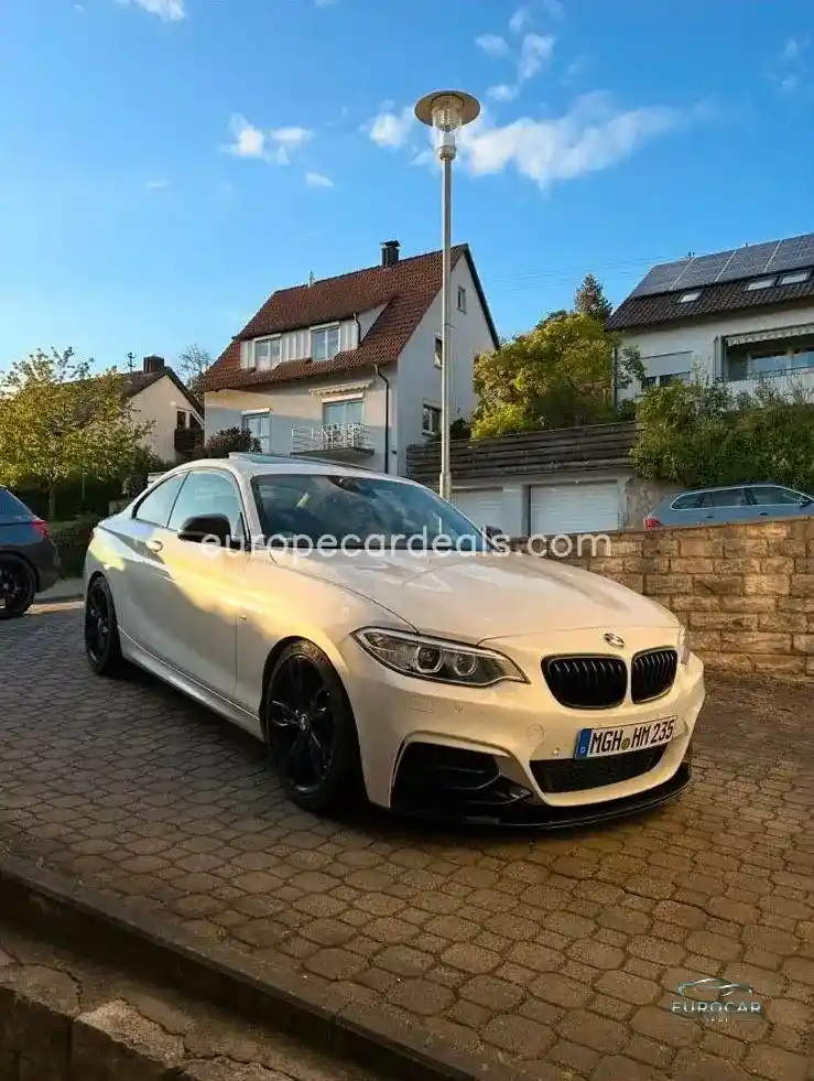 BMW M235