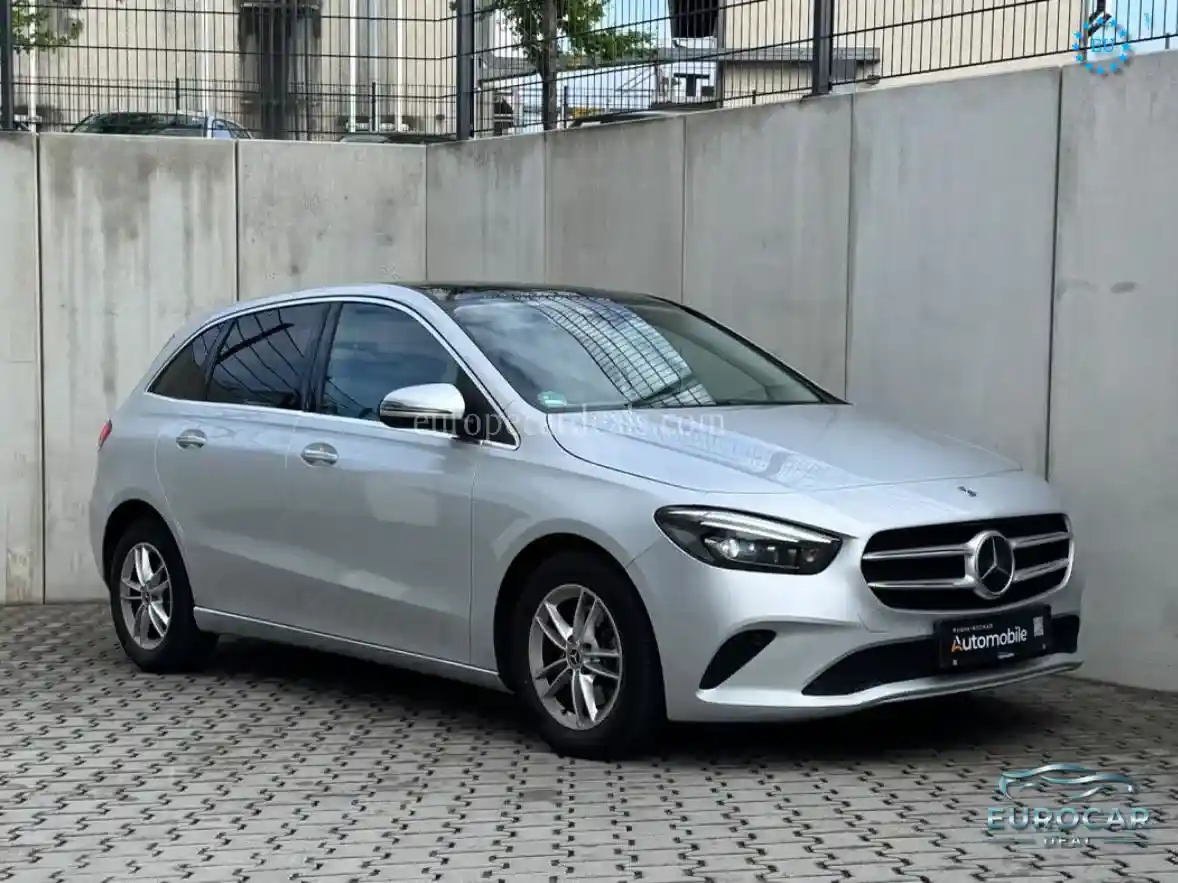 Mercedes-Benz B 200