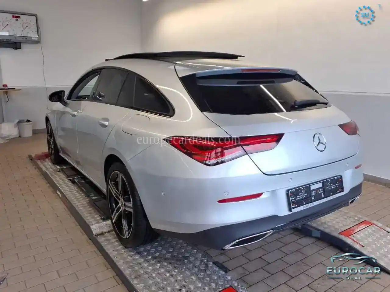Mercedes-Benz CLA 200