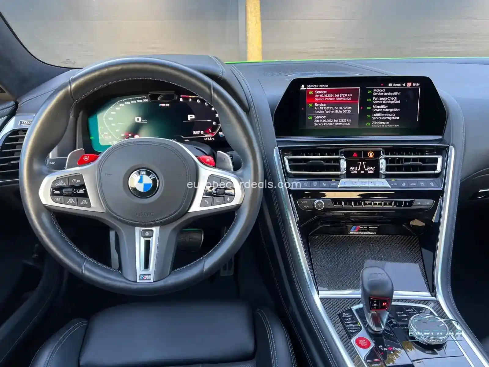 BMW M8