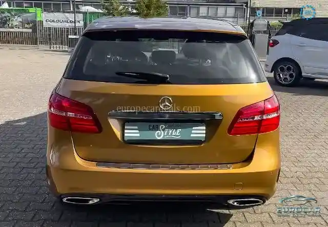 Mercedes-Benz B 200