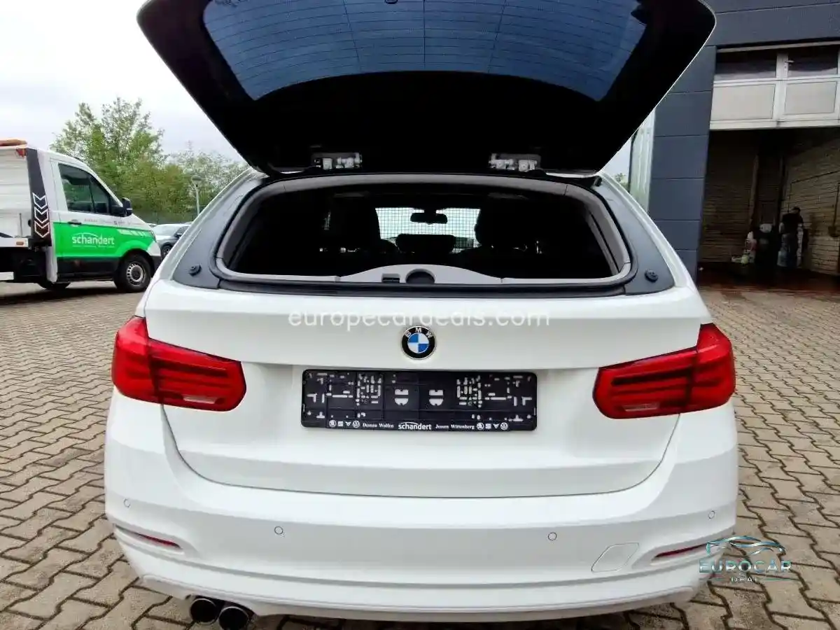 BMW 320