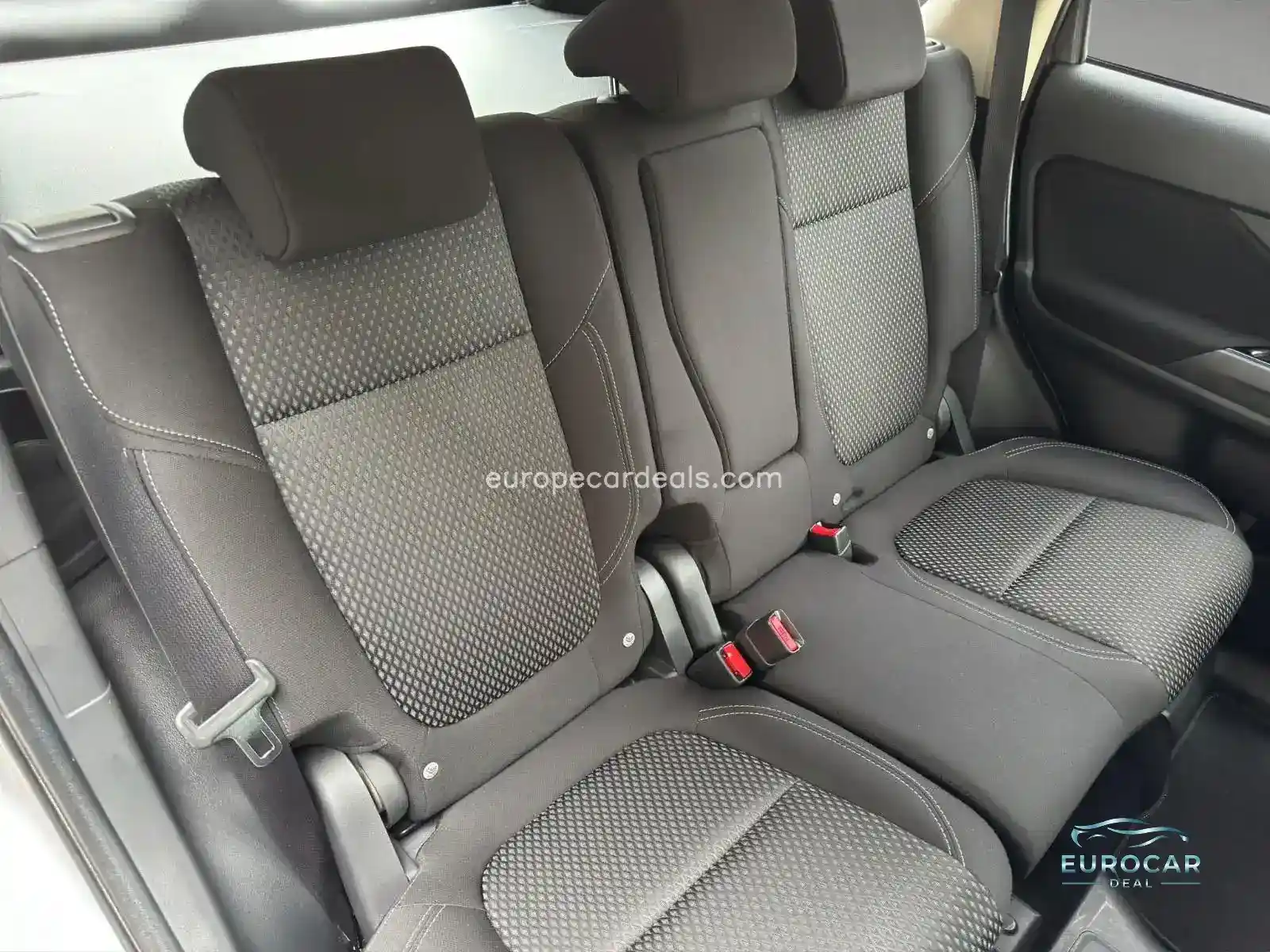 Mitsubishi Plug-in Hybrid Outlander