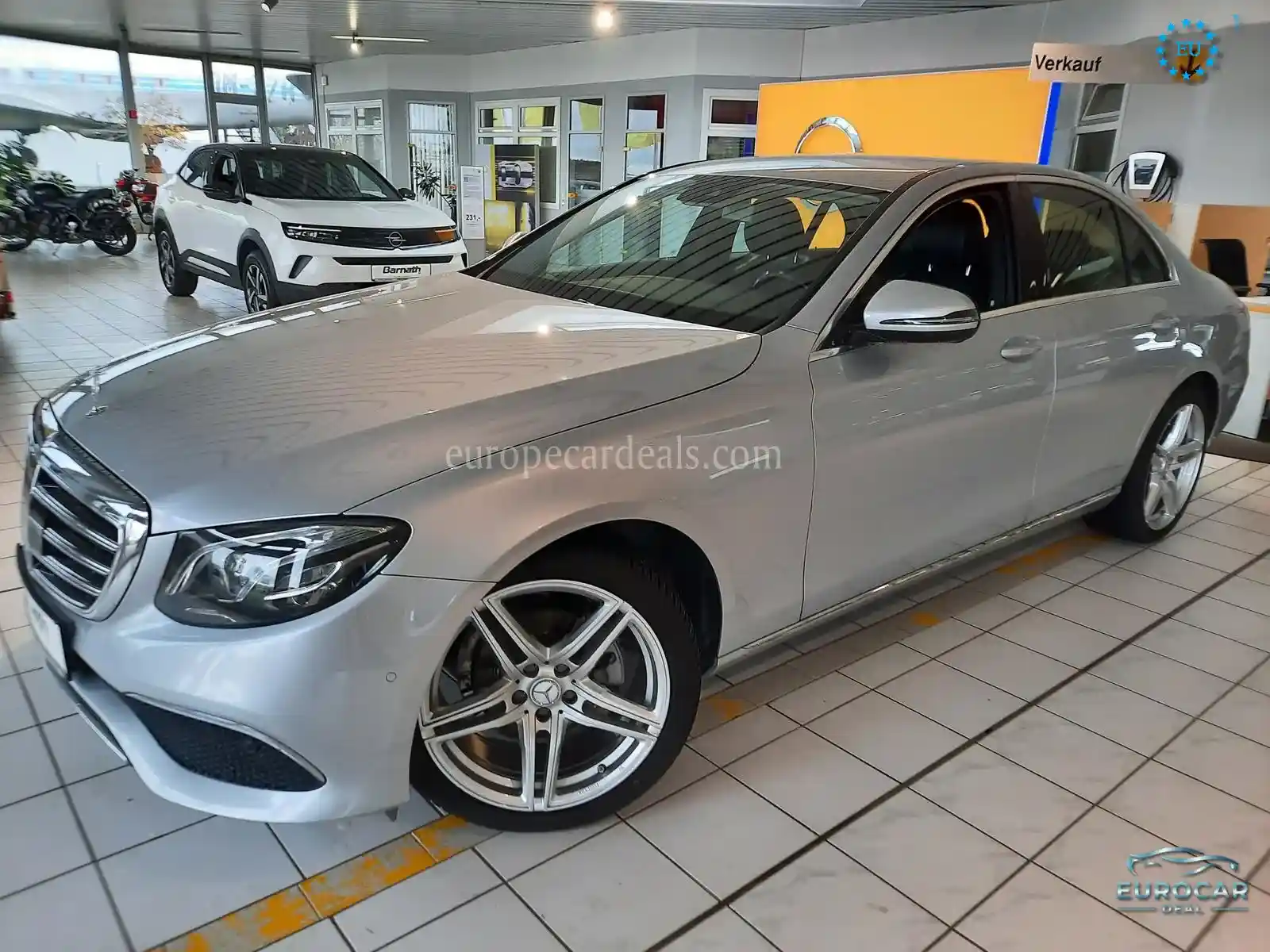 Mercedes-Benz E 220