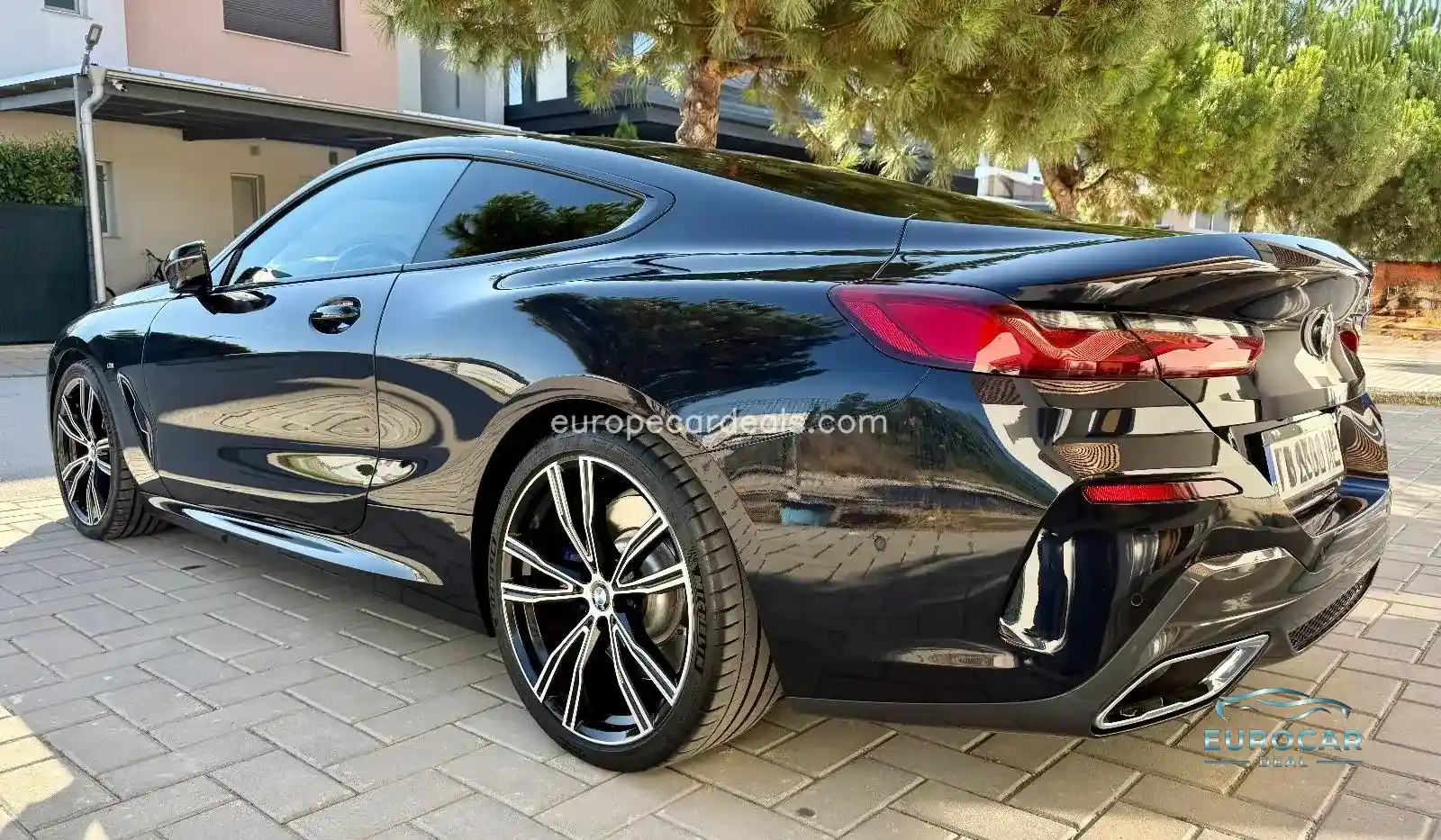 BMW 840