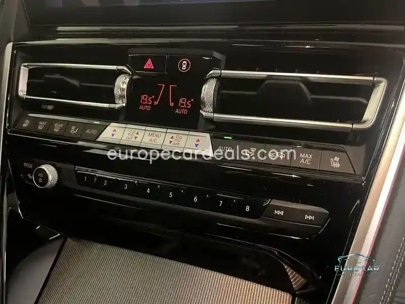 BMW 840