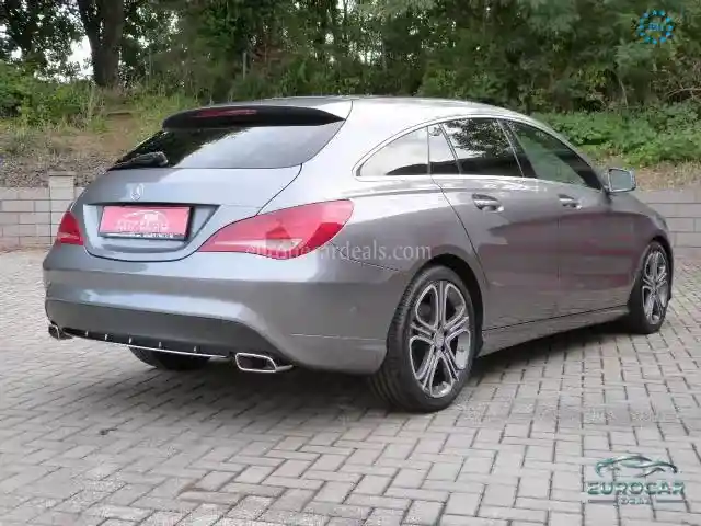 Mercedes-Benz CLA 180 Shooting Brake