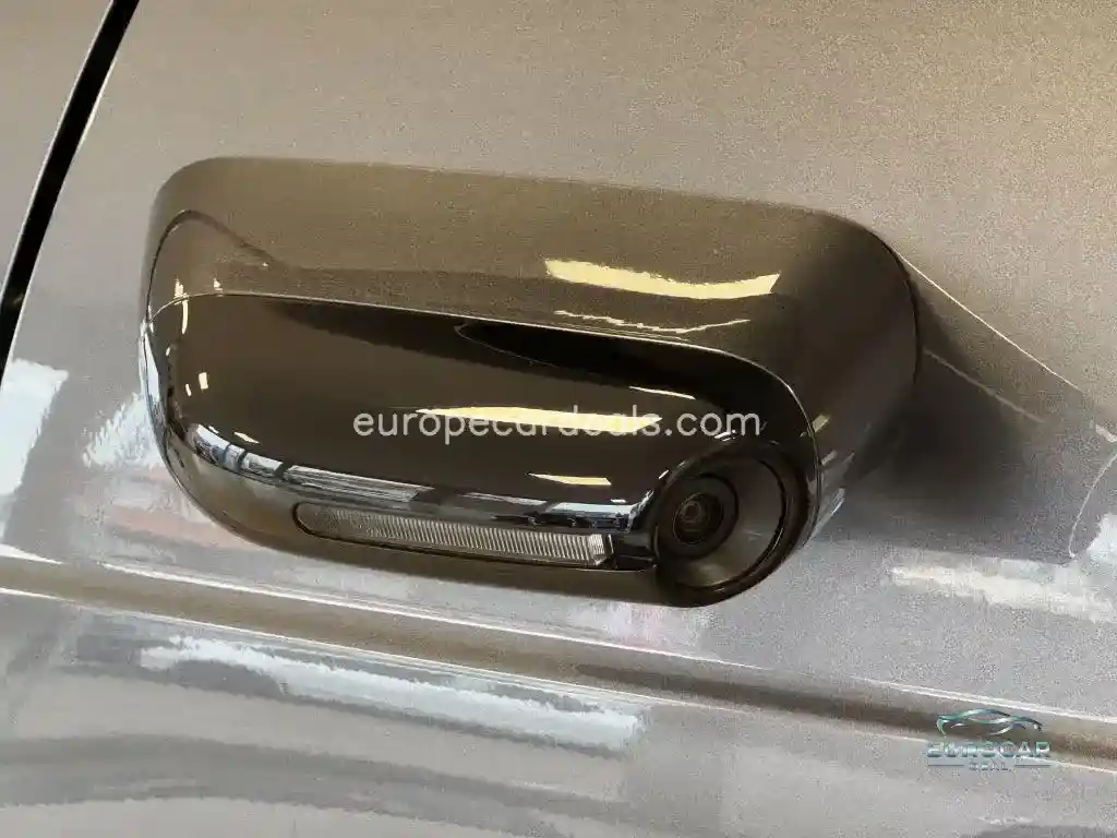Honda e