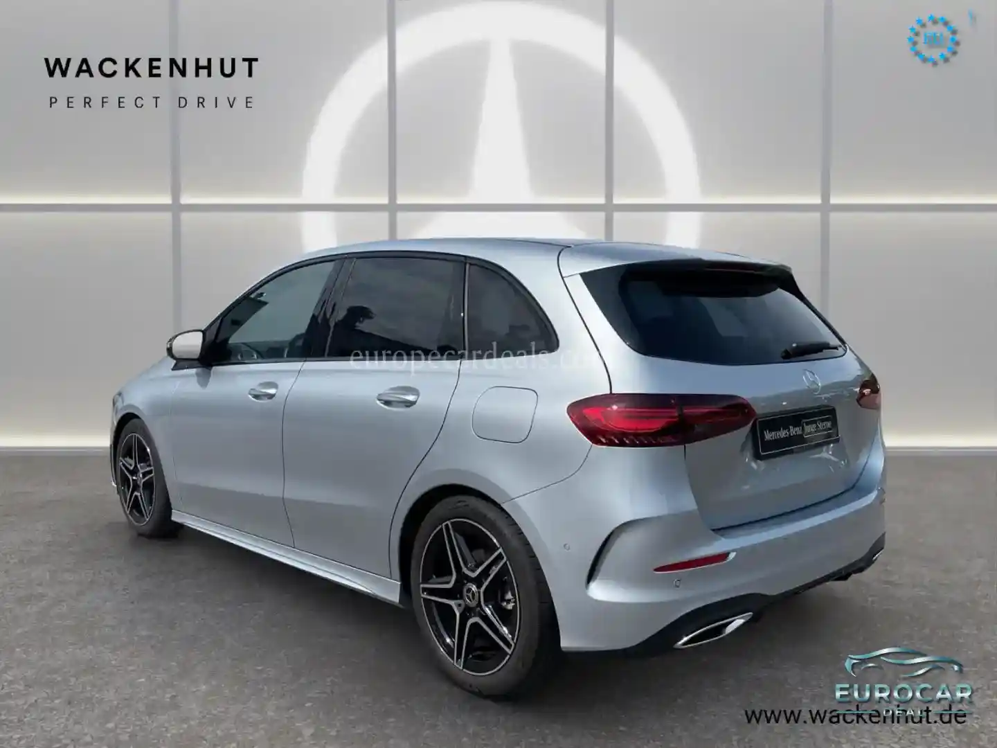 Mercedes-Benz B 180