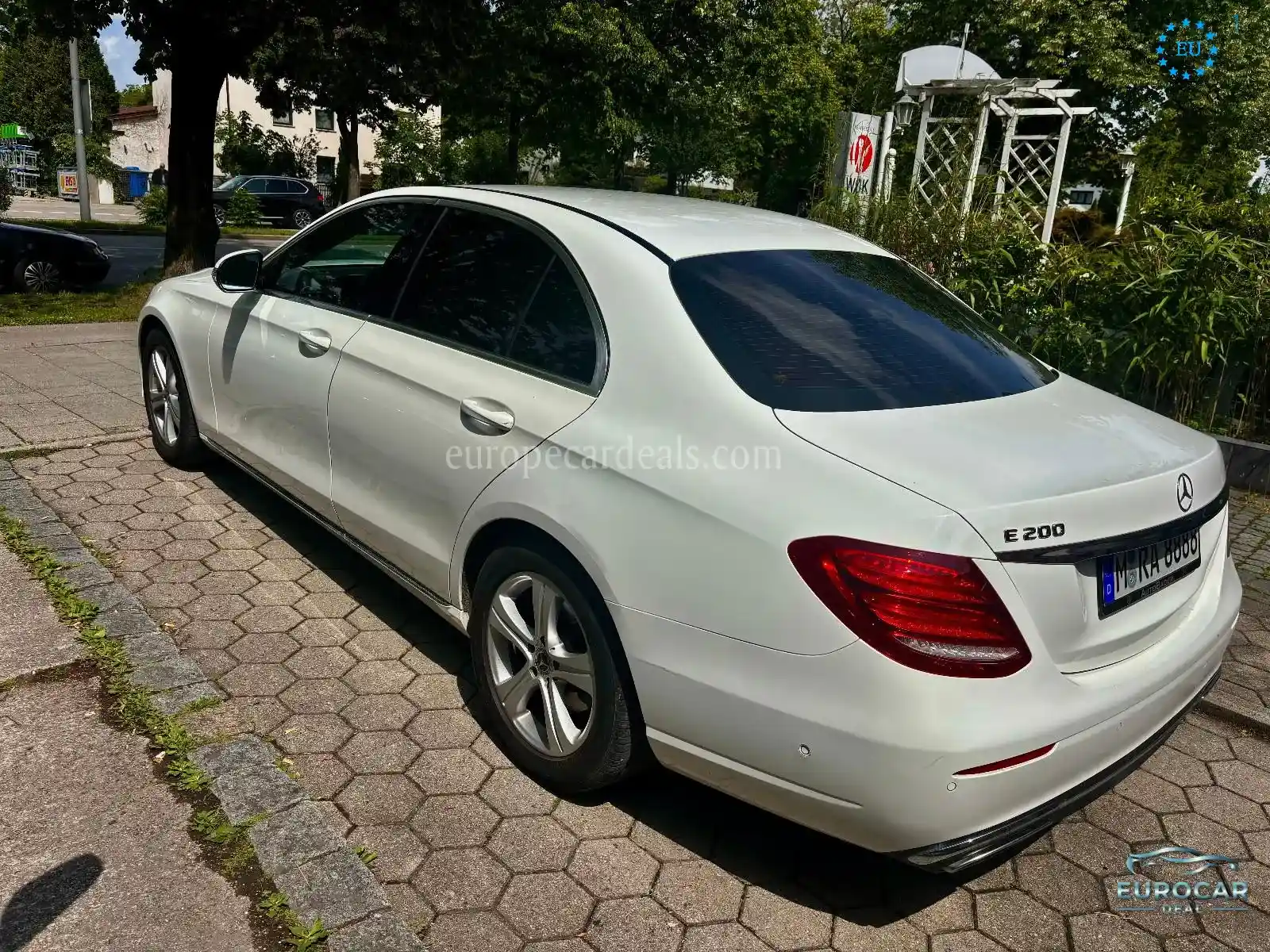 Mercedes-Benz E 200