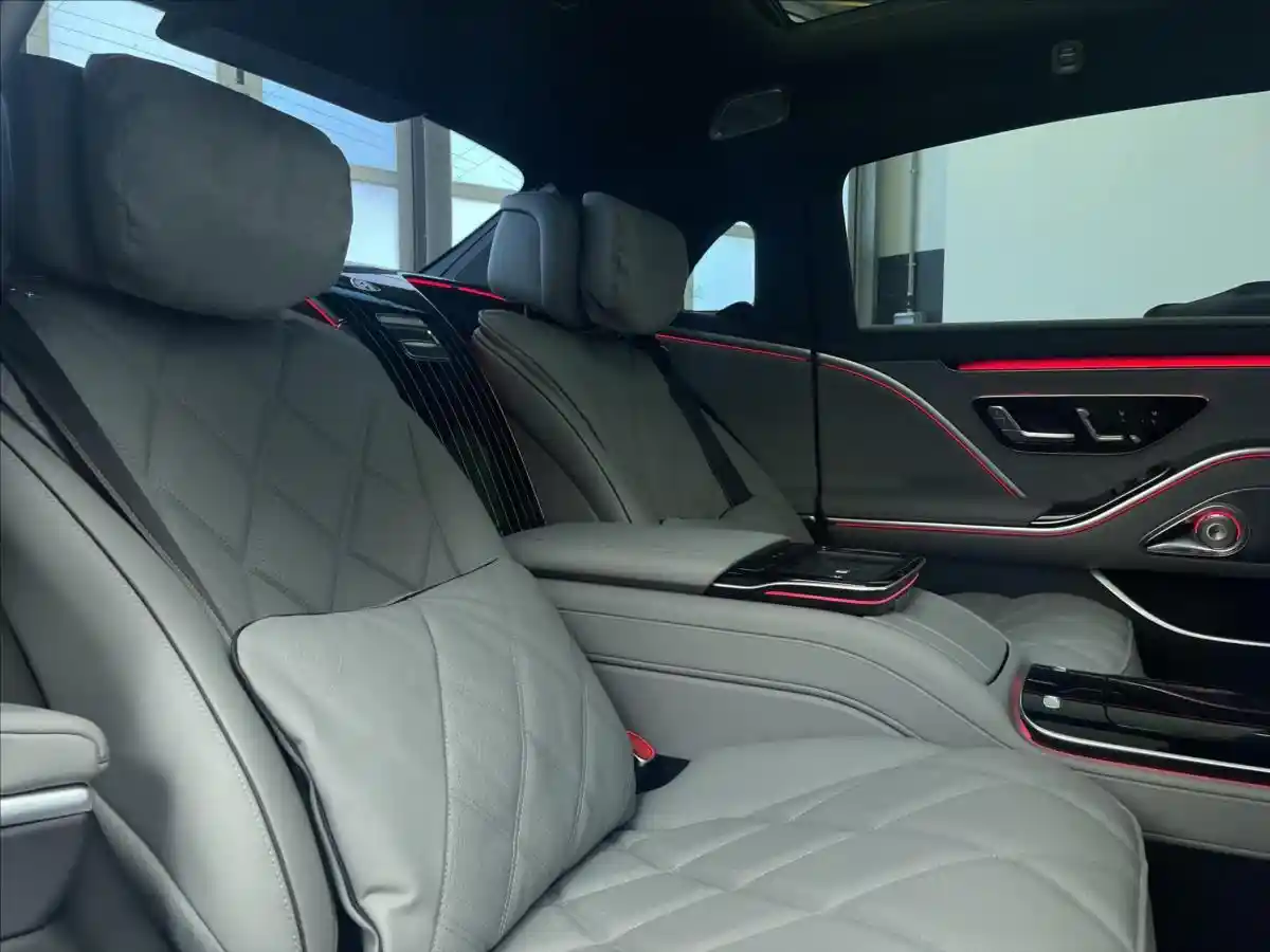 Mercedes-Benz S 680