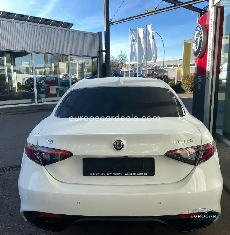Alfa Romeo Giulia