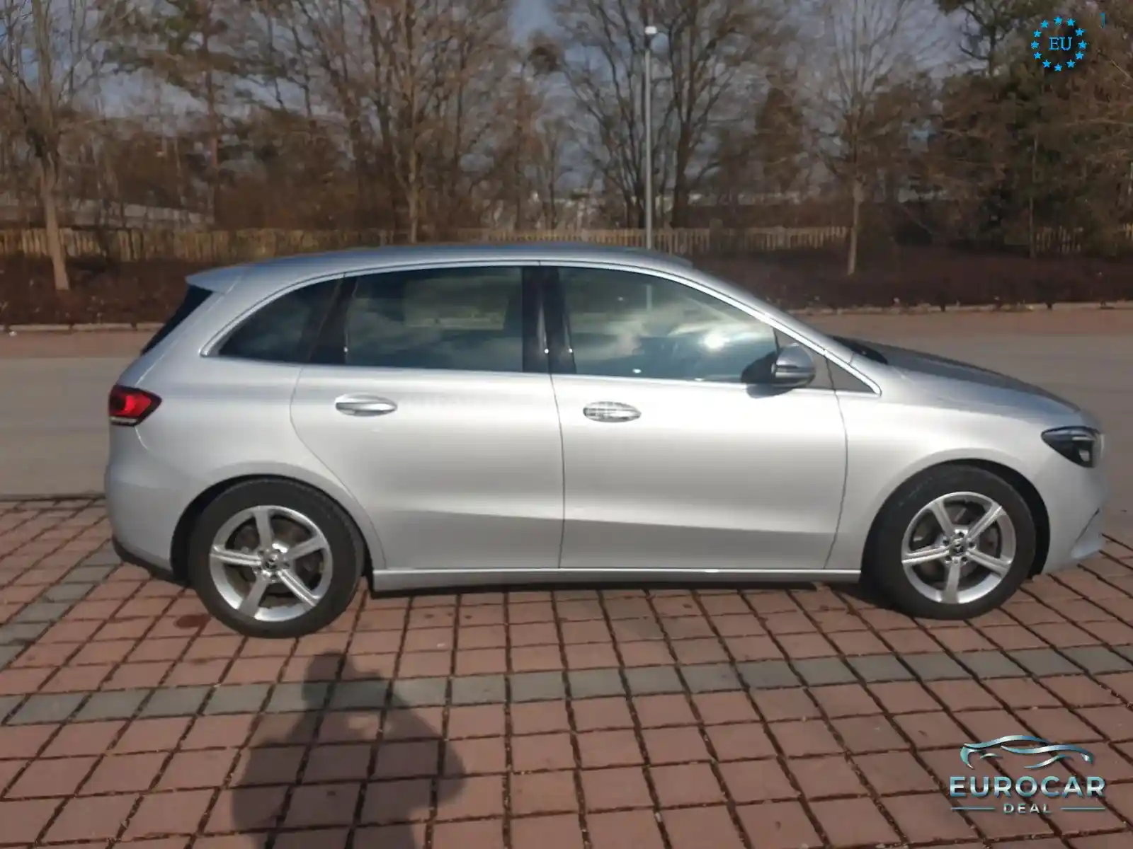 Mercedes-Benz B 220
