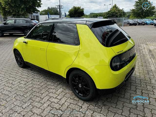 Honda e
