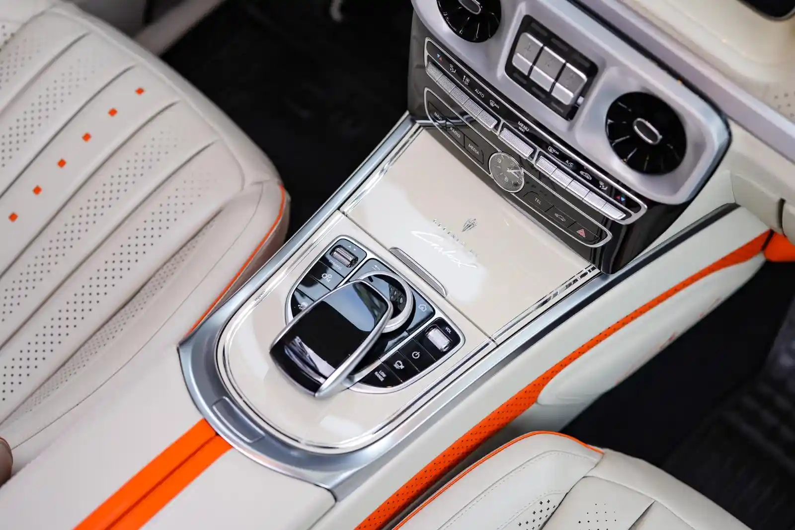 Mercedes-Benz G 500
