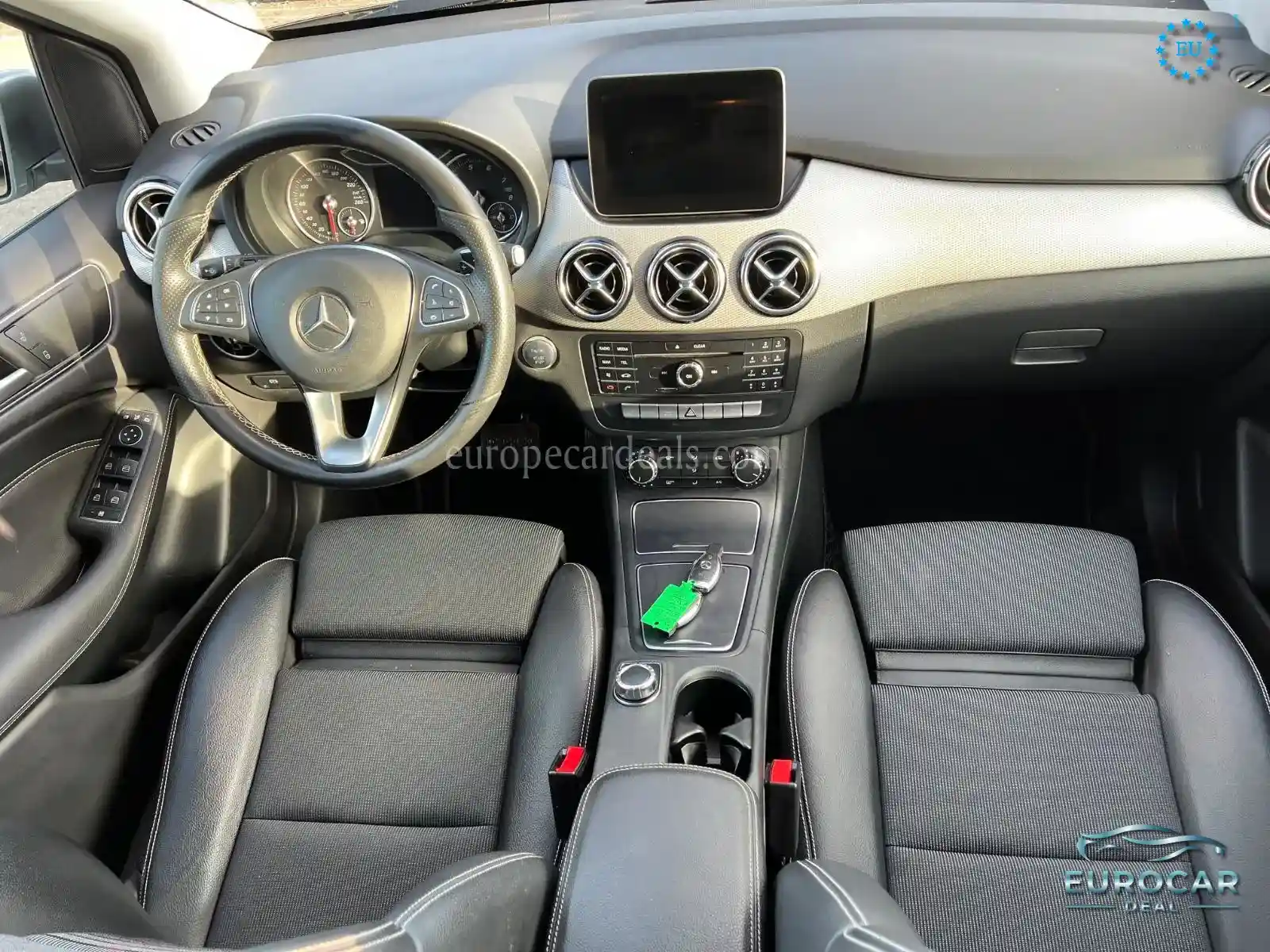 Mercedes-Benz B 220