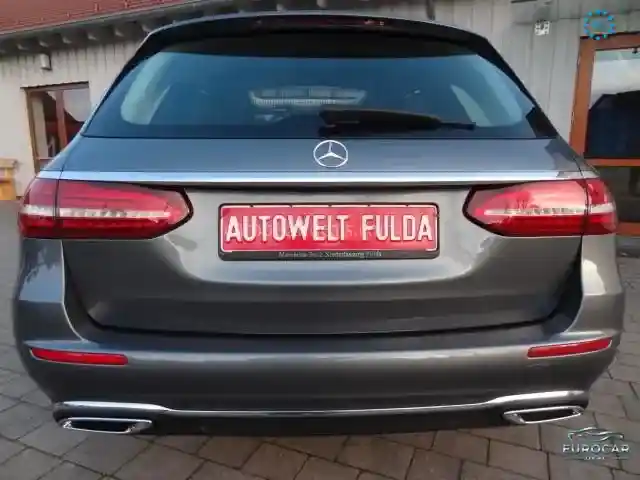 Mercedes-Benz E 400