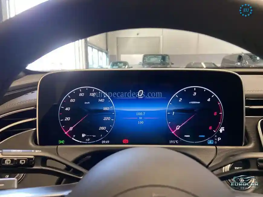 Mercedes-Benz E 200