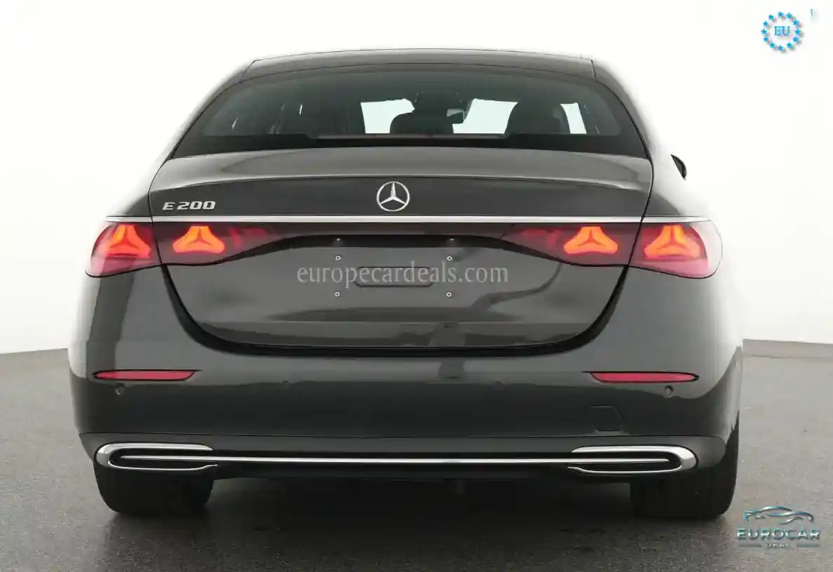 Mercedes-Benz E 200