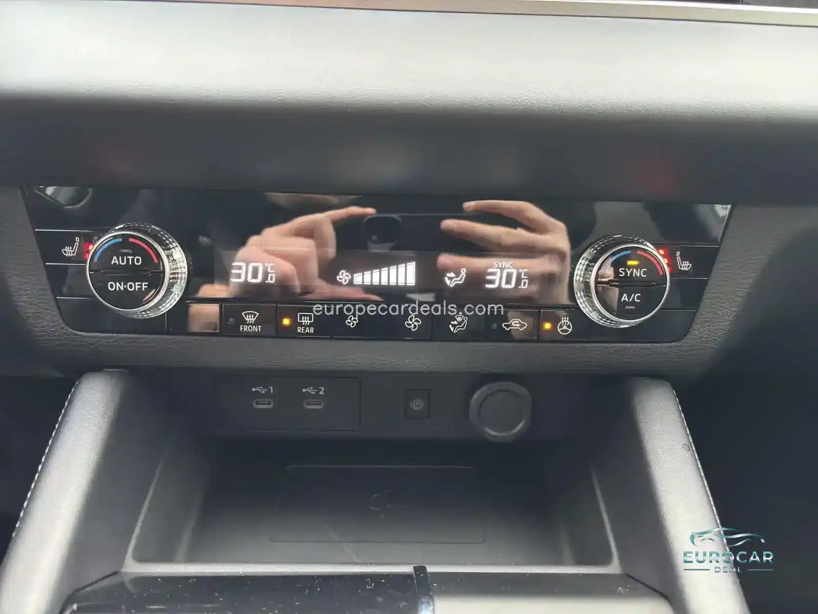 Mitsubishi Plug-in Hybrid Outlander