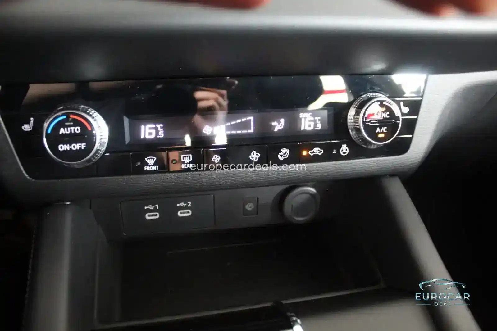 Mitsubishi Plug-in Hybrid Outlander