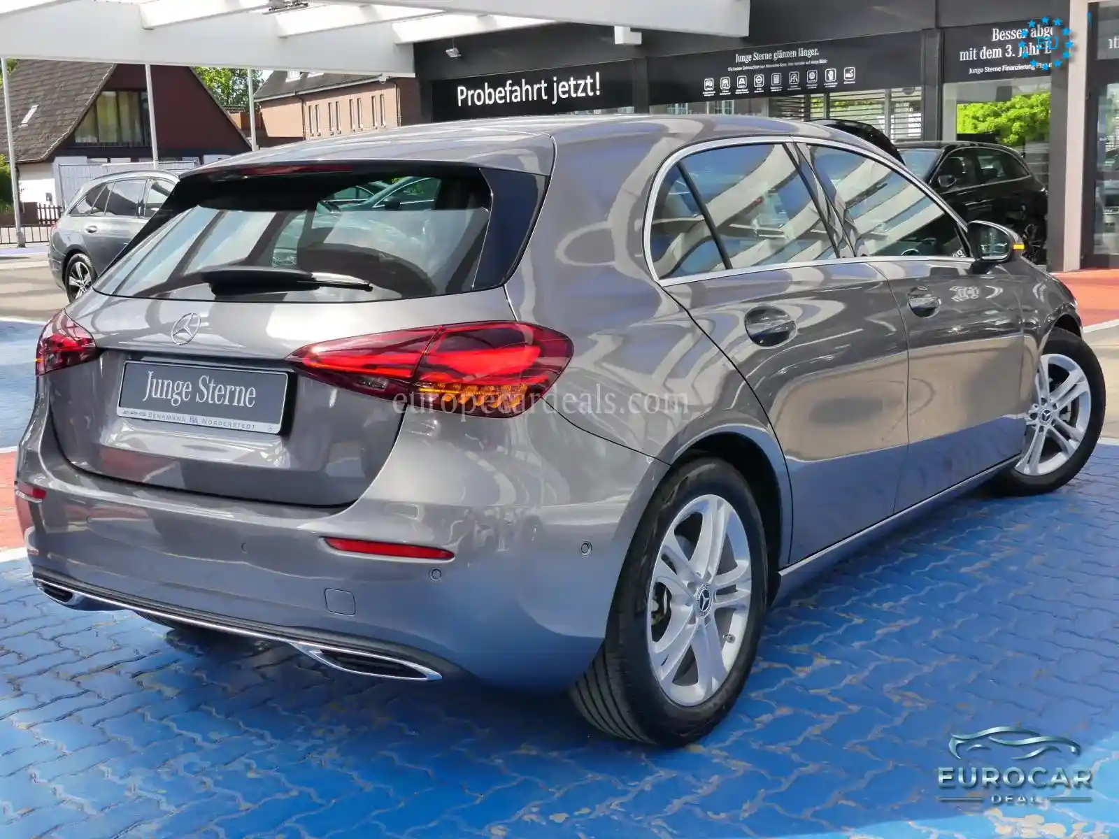 Mercedes-Benz A 200