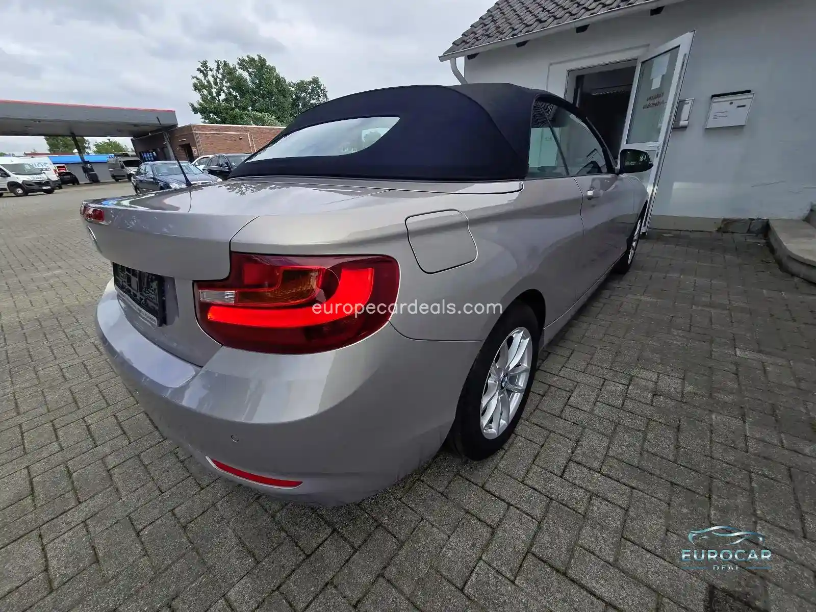 BMW 220