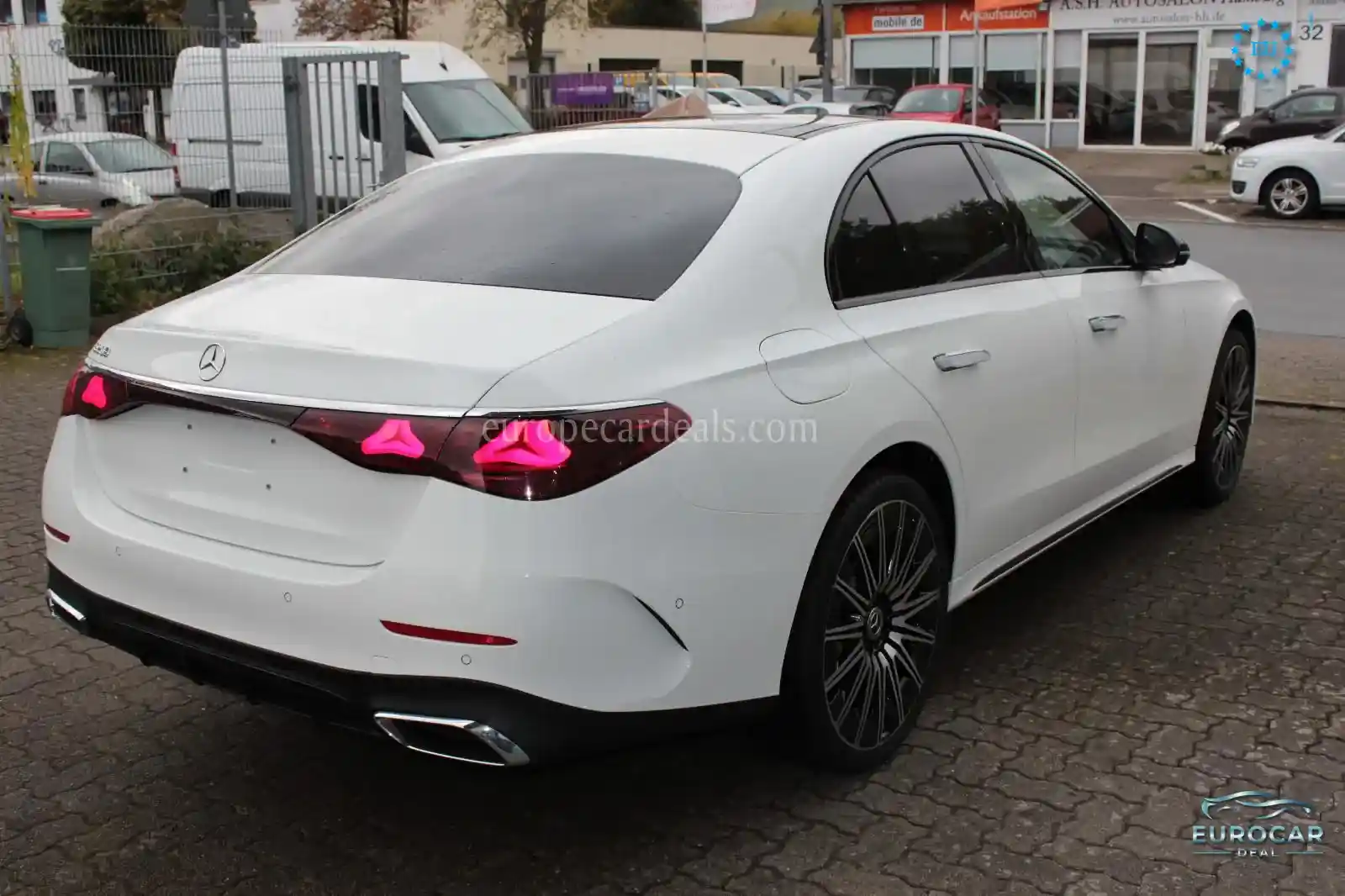 Mercedes-Benz E 200