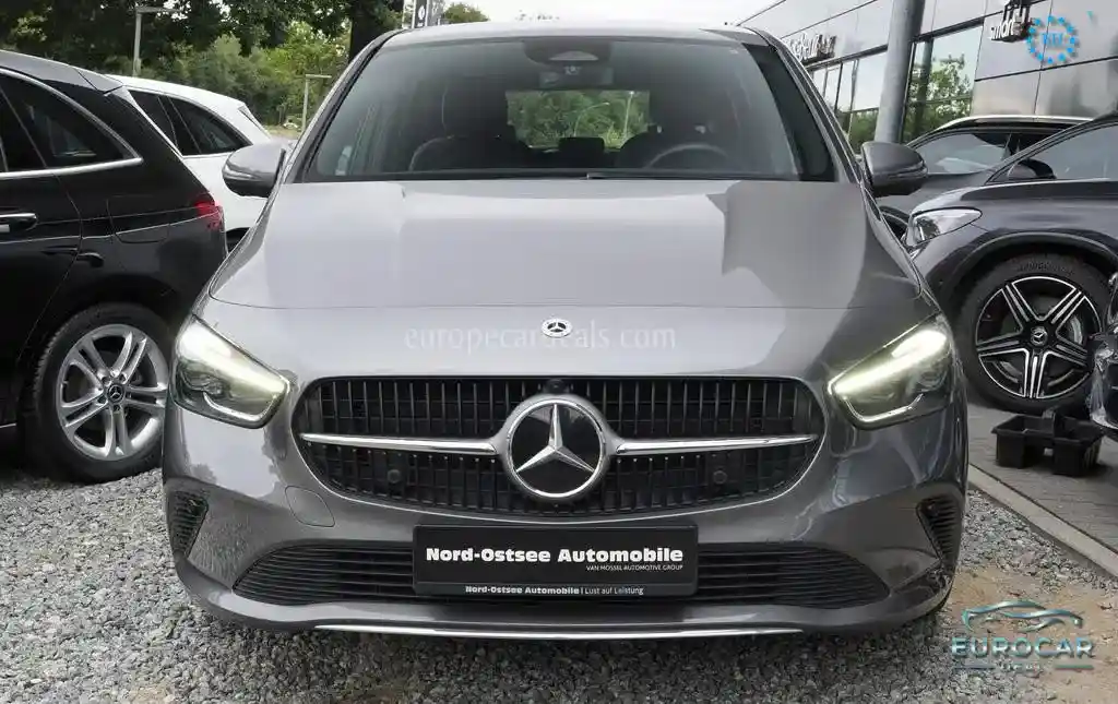 Mercedes-Benz B 200