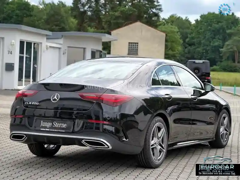 Mercedes-Benz CLA 200