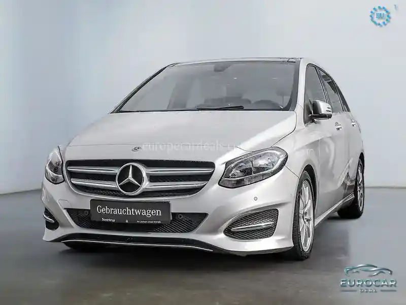 Mercedes-Benz B 180