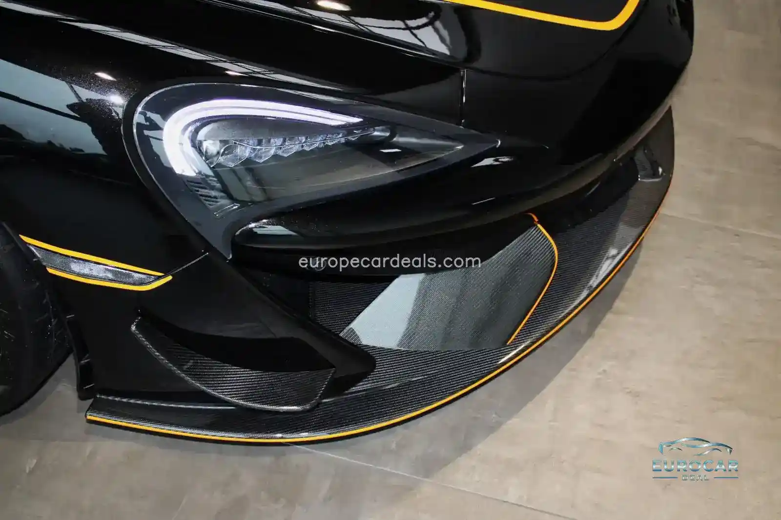 McLaren 620R