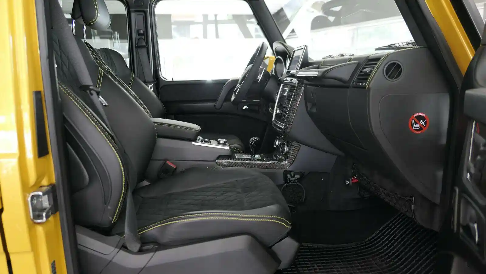 Mercedes-Benz G 500