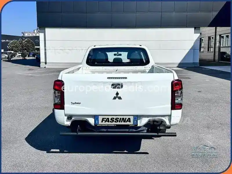 Mitsubishi L200