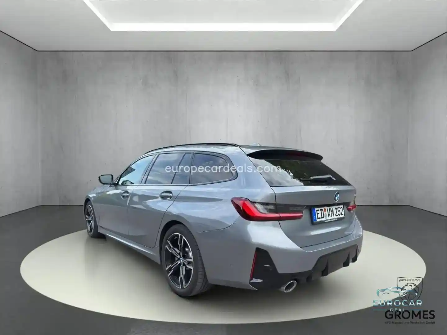 BMW 330
