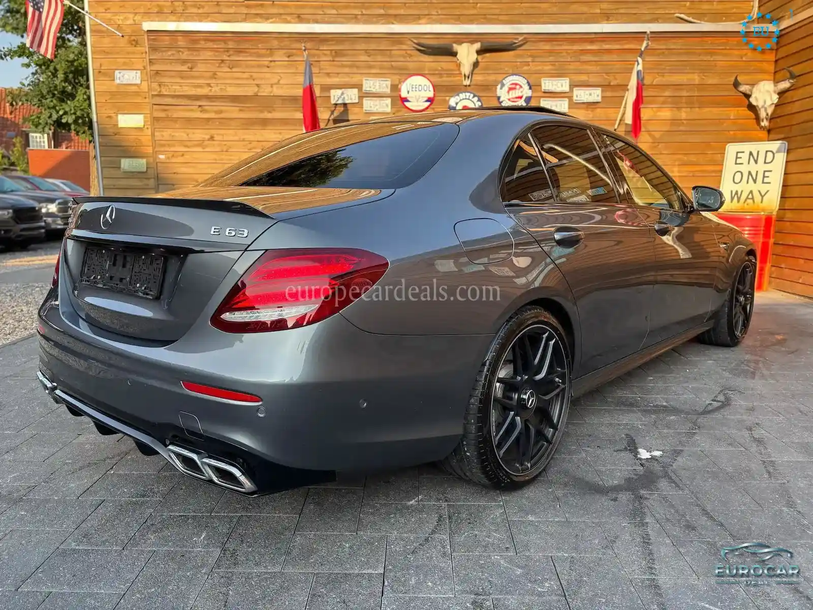 Mercedes-Benz E 63 AMG