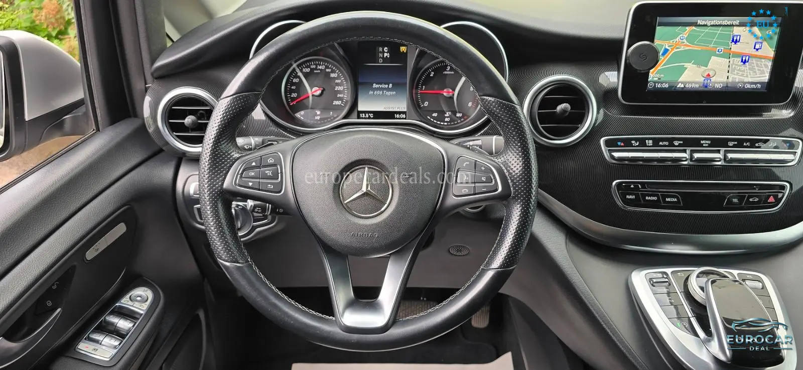 Mercedes-Benz V 220
