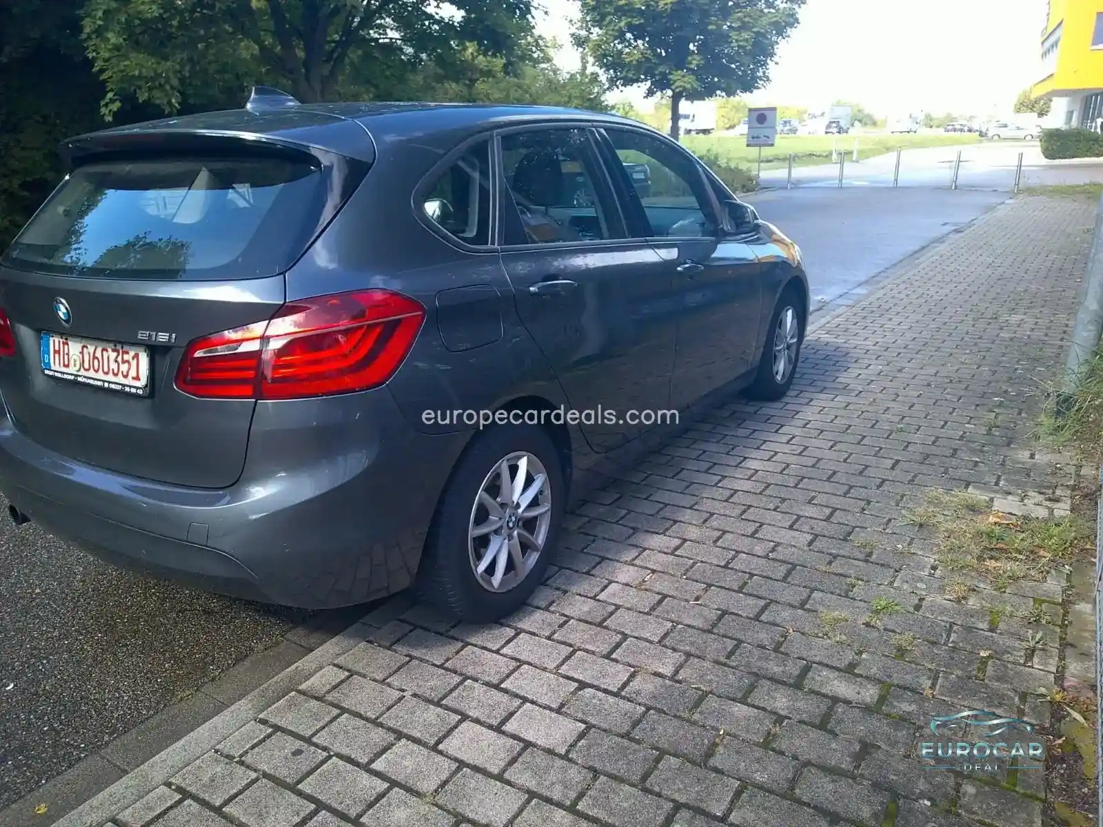 BMW 216