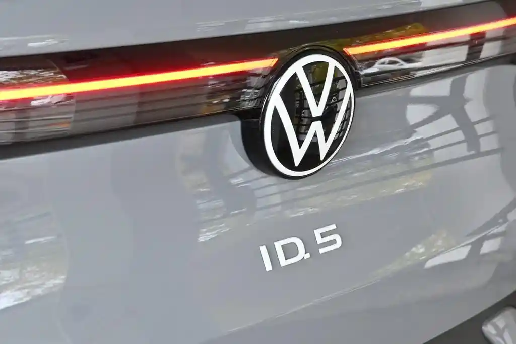 Volkswagen ID.5